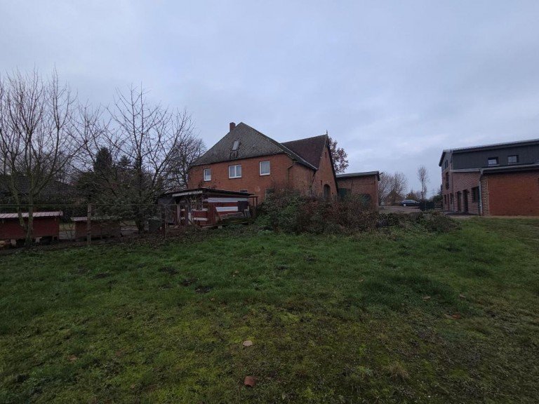 Hauptbild: Grundst�ck zum Entwickeln mit Altbestand in Grabau