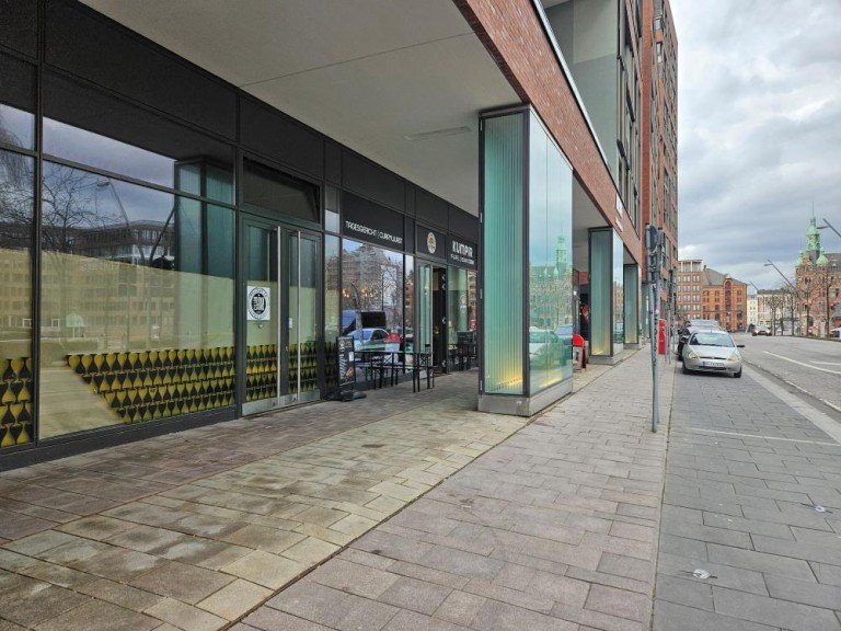  Hamburg Einzelhandelsladen Ladenfl�che im Zentrum der HafenCity