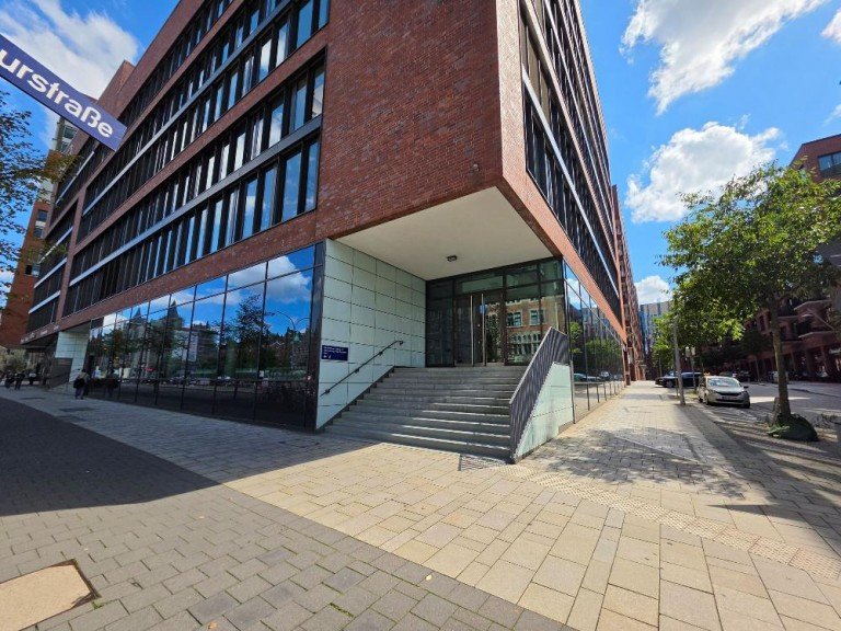  Hamburg Einzelhandelsladen Ladenfl�che am �berseeboulevard in der HafenCity